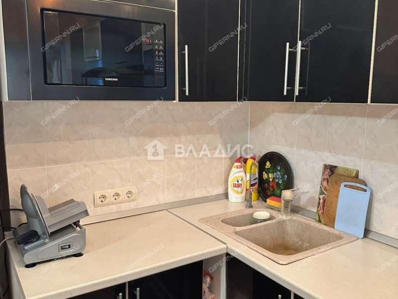 двухкомнатная квартира на Молодёжной улице дом 1 деревня Кужутки