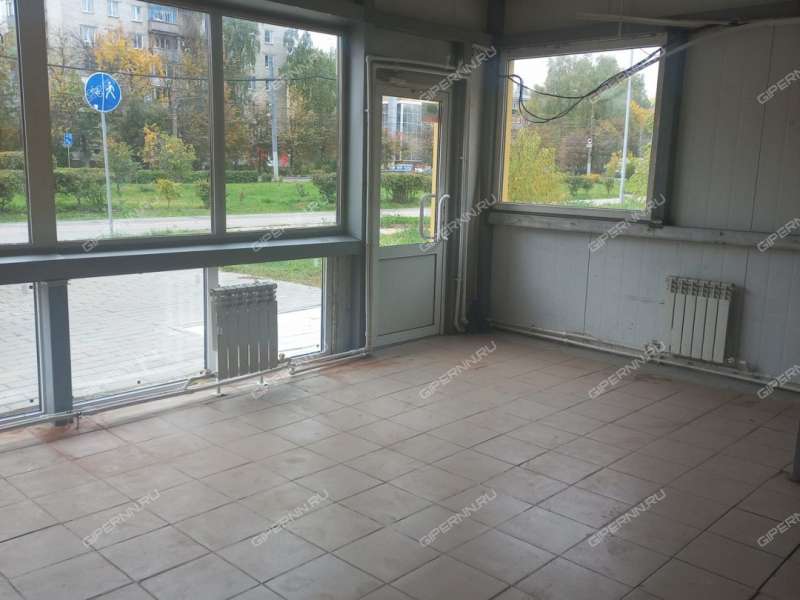 здание под офис, торговую площадь на улице Веденяпина