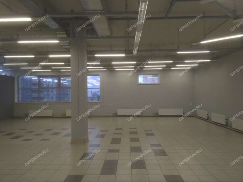 помещение под торговую площадь на Верхне-Печерская ул. 14