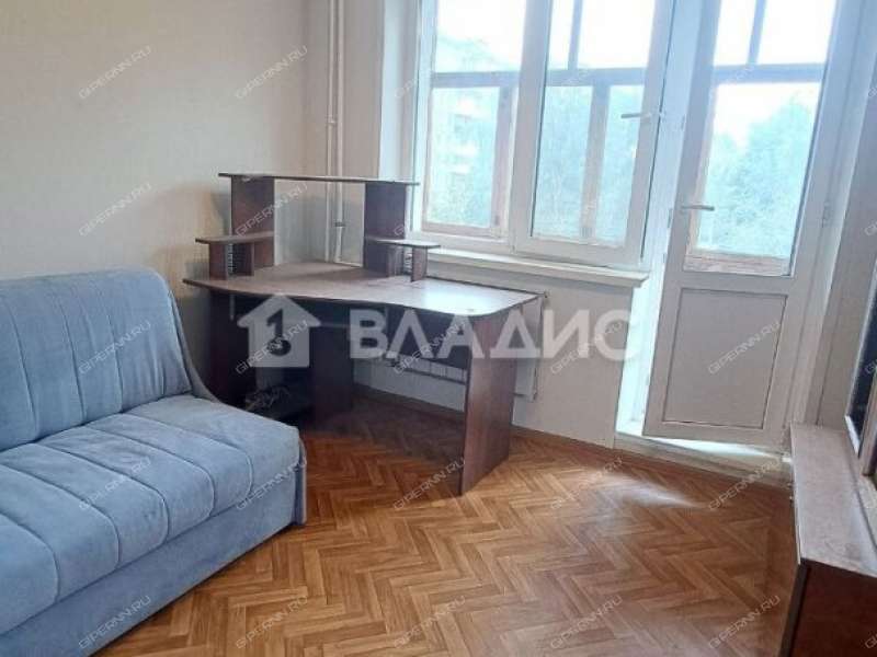 четырёхкомнатная квартира на улице Краснодонцев дом 19