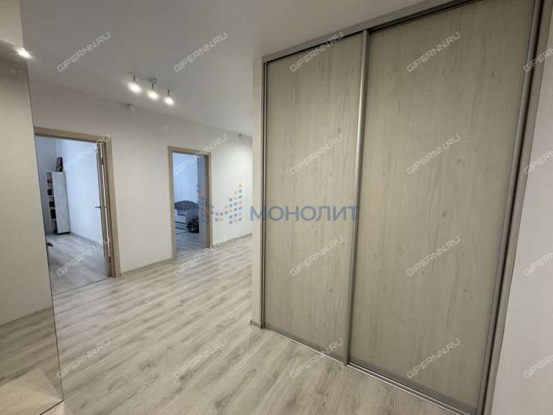 трёхкомнатная квартира на улице Коммуны дом 35