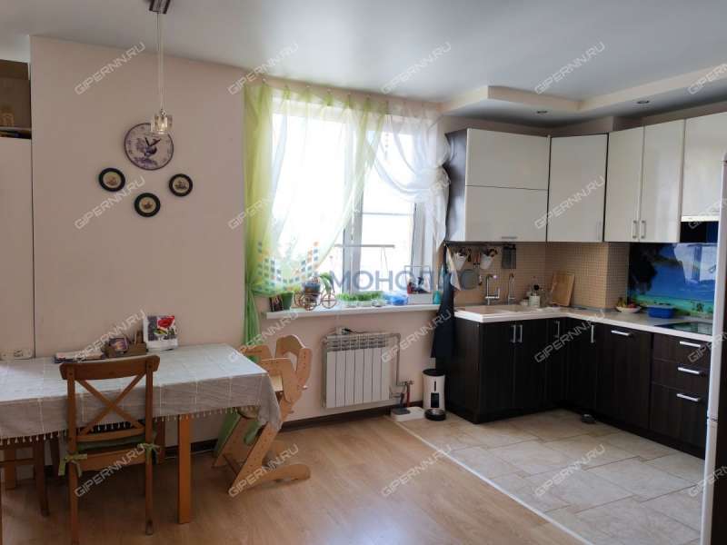 трёхкомнатная квартира на улице Бориса Панина дом 7в