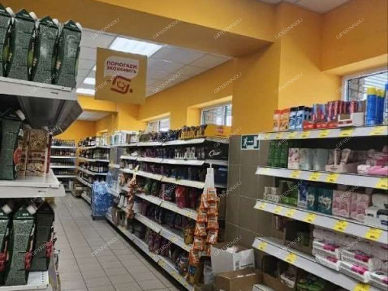 помещение под торговую площадь в 6-м микрорайоне