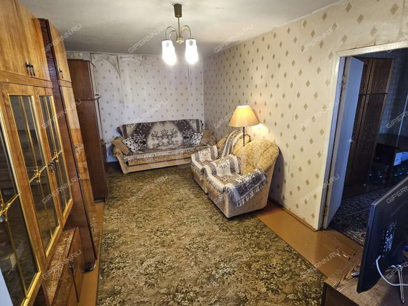 трёхкомнатная квартира на Подворной улице дом 1