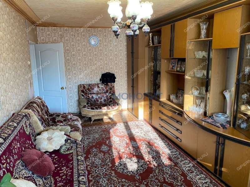 трёхкомнатная квартира на Дворовой улице дом 31