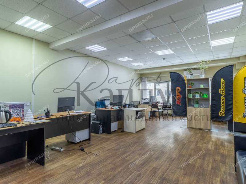 помещение под склад на улице Героя Советского Союза Поющева