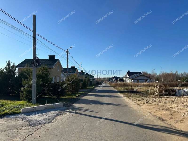 дом на улице Изумрудная деревня Каликино