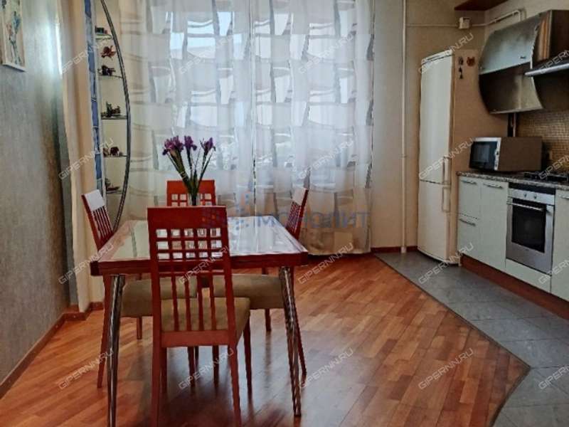 трёхкомнатная квартира на Большой Покровской улице дом 20б