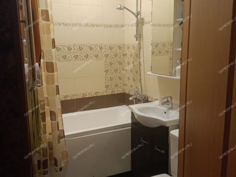 3-komnatnaya-ul-ivana-chugurina-d-3 фото