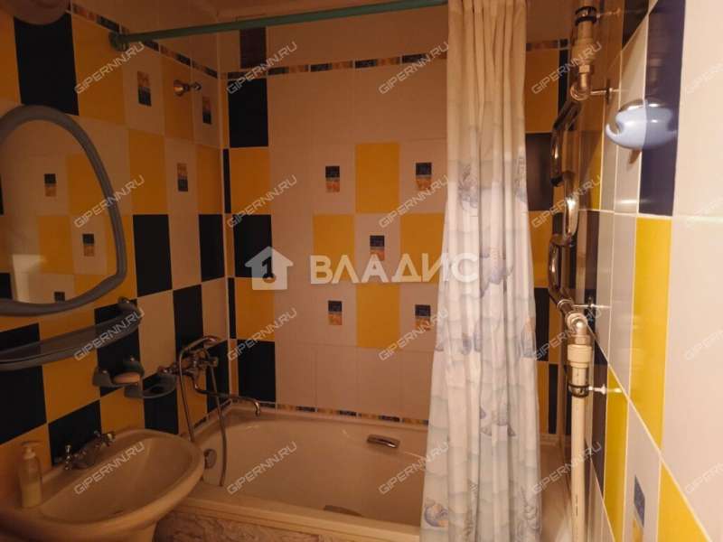 двухкомнатная квартира на улице Адмирала Васюнина дом 3