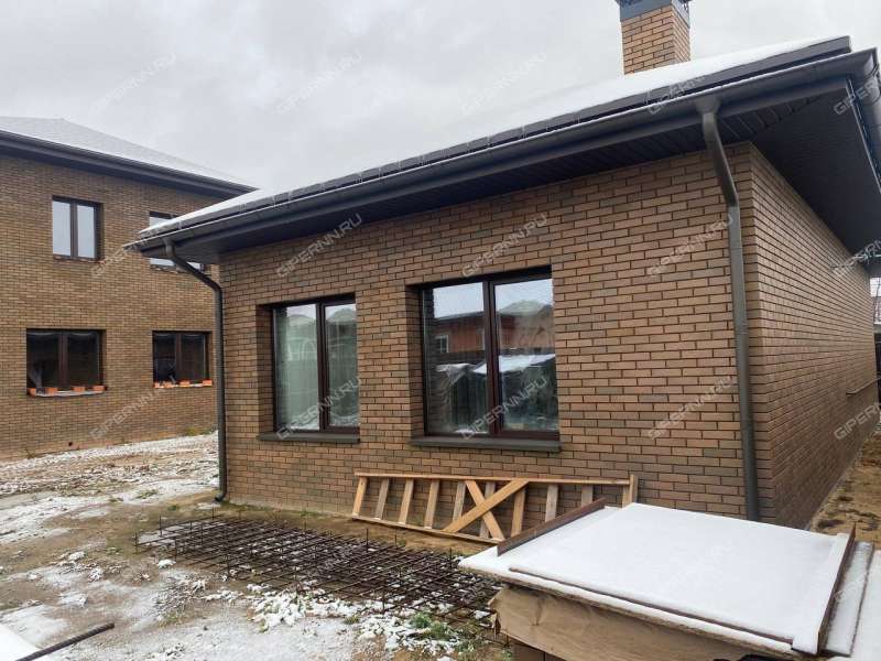 дом на Озёрной улице посёлок Ляхово