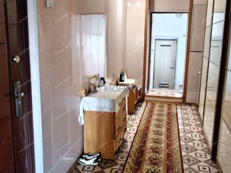 дом на Островского деревня Елевая (Редькинский сельсовет