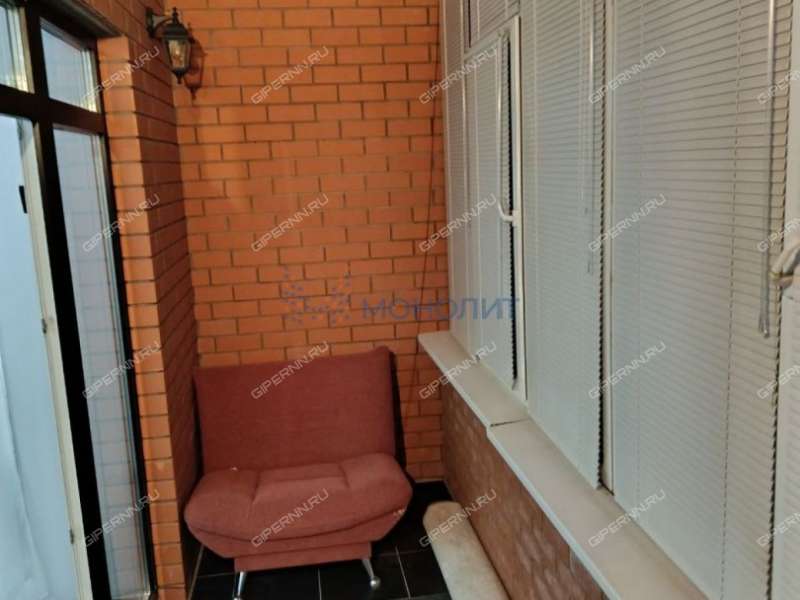 дом на улице Контак город Урень