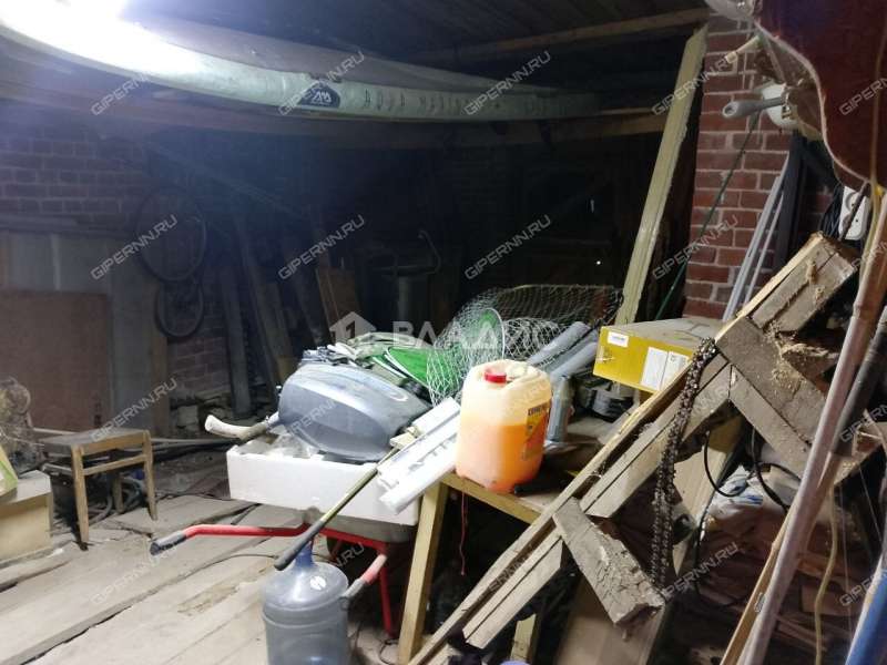 дом на улице Сутырина посёлок Ленинская Слобода