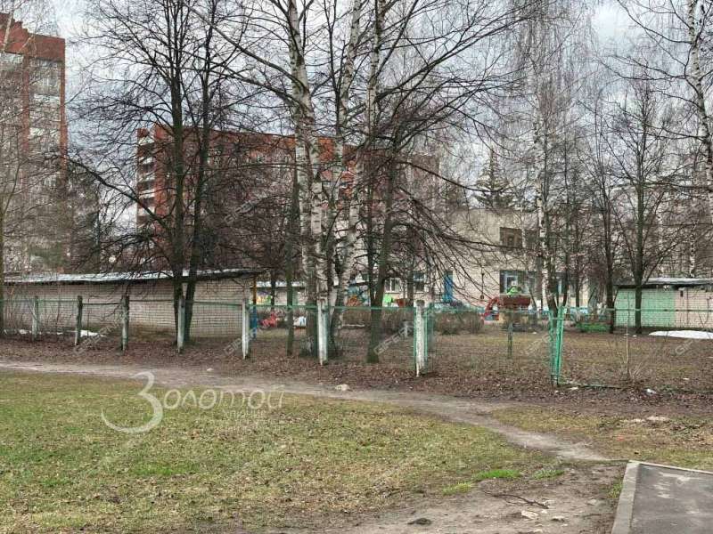 трёхкомнатная квартира на улице Строкина дом 9