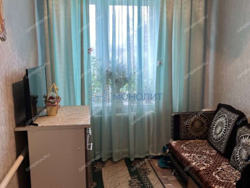 дом на улице Серова рабочий посёлок Горбатовка