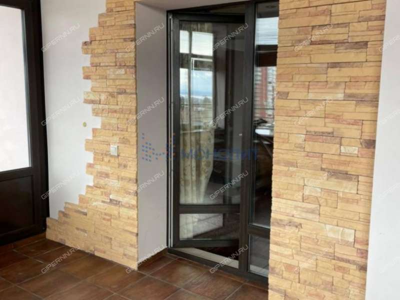 четырёхкомнатная квартира на улице Родионова дом 197 к1