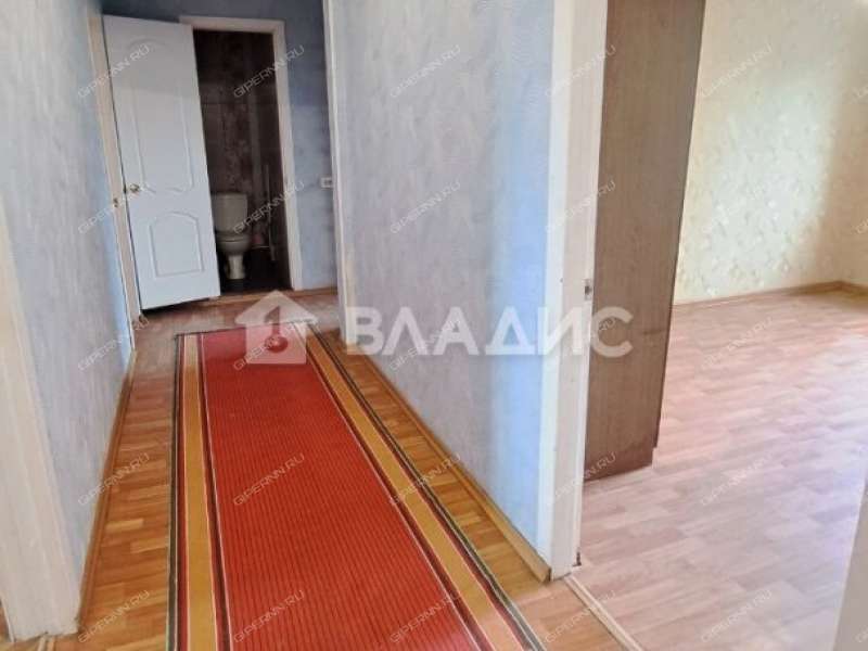 четырёхкомнатная квартира на улице Краснодонцев дом 19