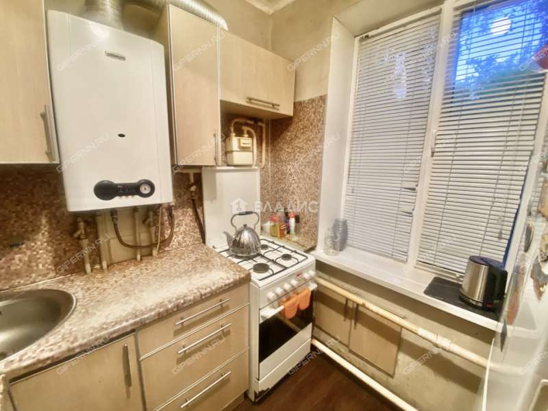 двухкомнатная квартира на улице Народная Стройка дом 4