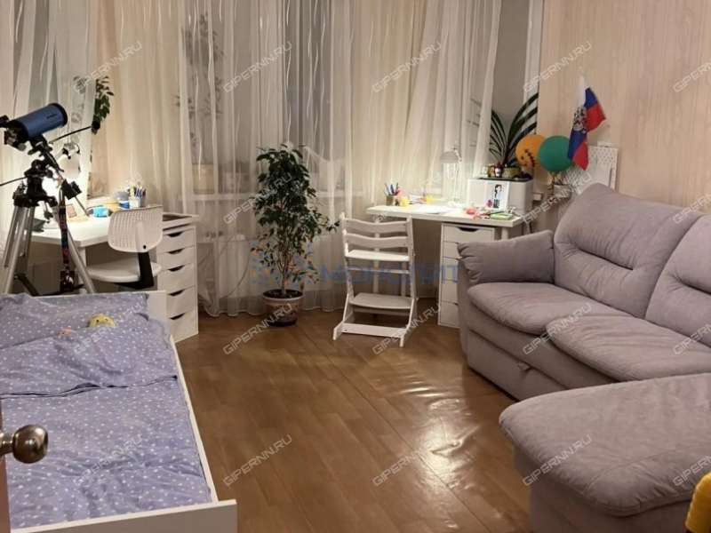 однокомнатная квартира на Волжской набережной дом 23