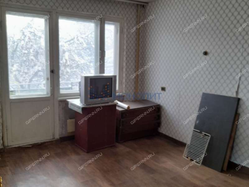 четырёхкомнатная квартира на бульваре 60-летия Октября дом 12