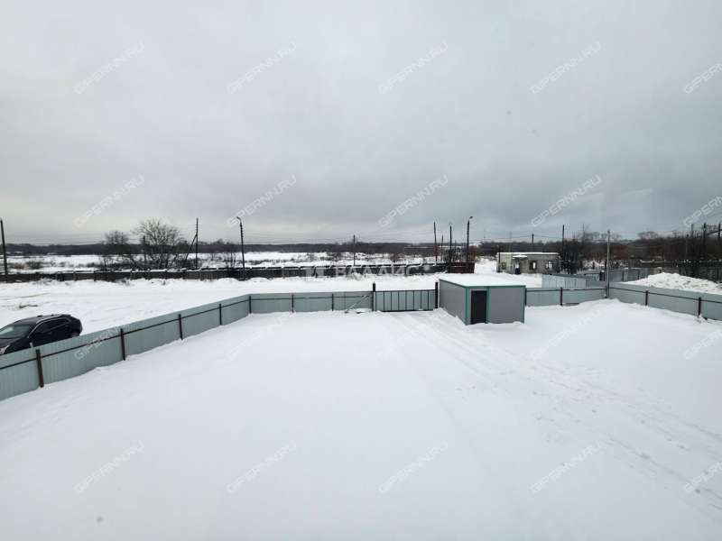 здание под офис, торговую площадь на 54 рабочий посёлок Первое Мая