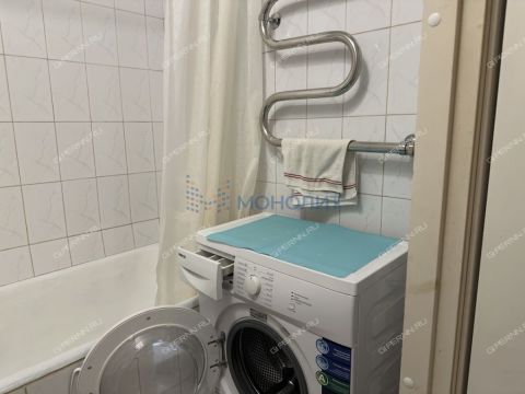 3-komnatnaya-b-r-60-letiya-oktyabrya-d-22 фото