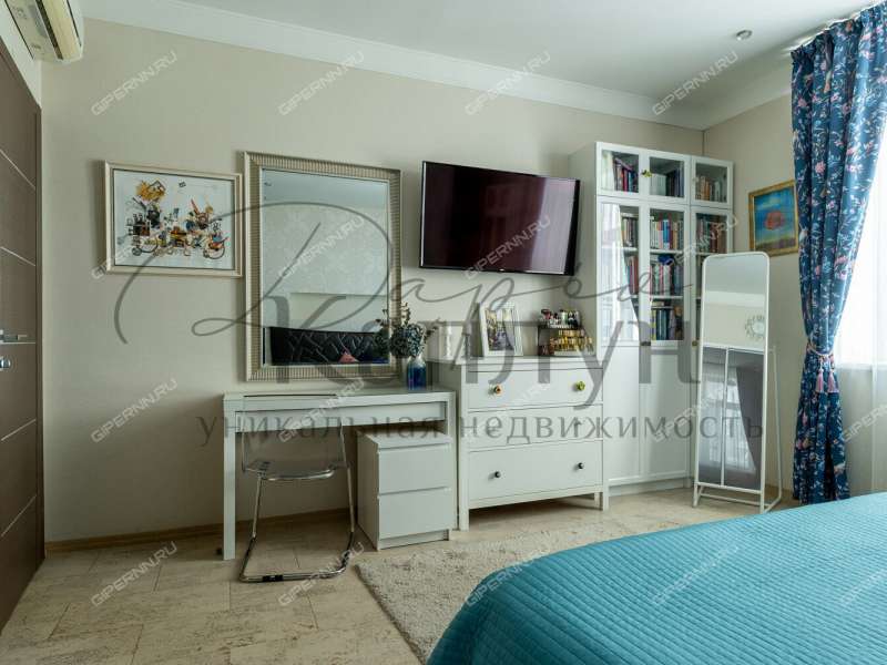 четырёхкомнатная квартира на улице Минина дом 19/6