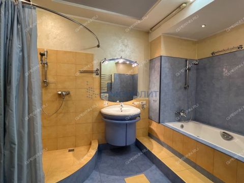 3-komnatnaya-per-oboznyy-d-2 фото