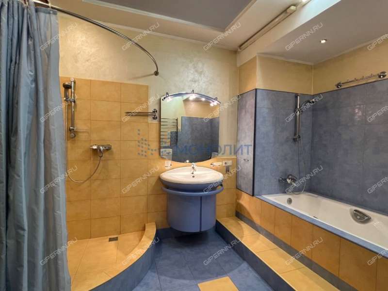 трёхкомнатная квартира в Обозном переулке дом 2