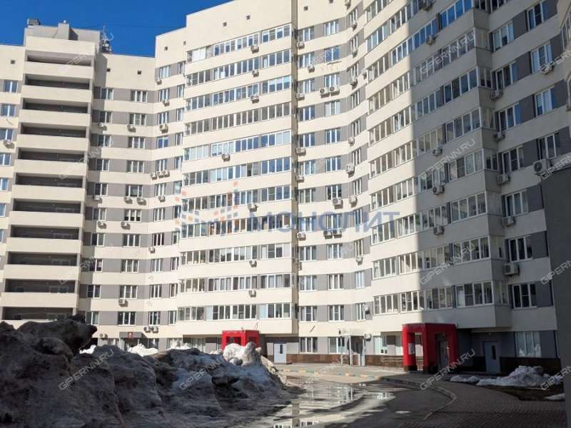 трёхкомнатная квартира на улице Маршала Баграмяна дом 3