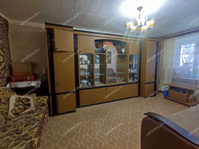 двухкомнатная квартира в 2-м микрорайоне дом 6 город Кстово