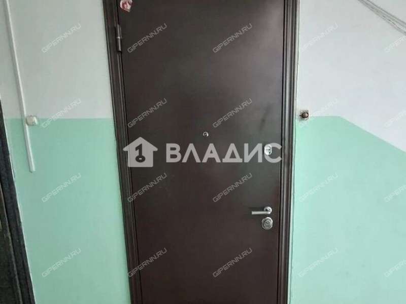 трёхкомнатная квартира на улице Героя Советского Союза Поющева дом 17