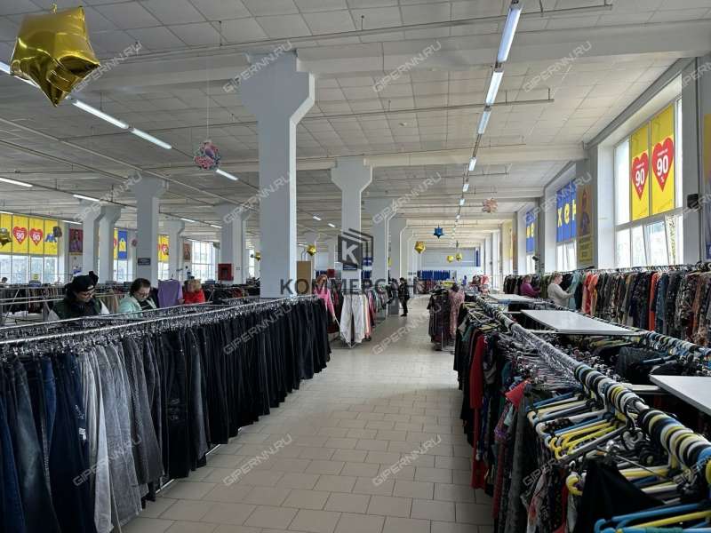 здание под офис, торговую площадь на улице Нартова