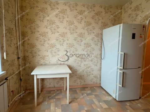 1-komnatnaya-ul-strokina-d-18 фото