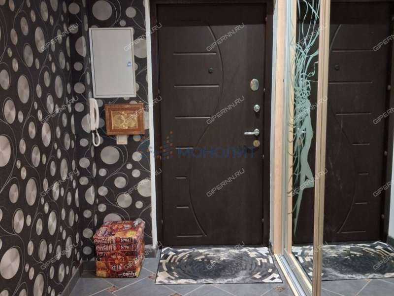 трёхкомнатная квартира на улице Карла Маркса дом 52