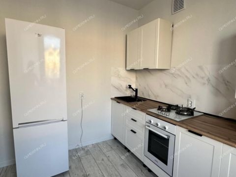 2-komnatnaya-b-r-zarechnyy-d-1 фото