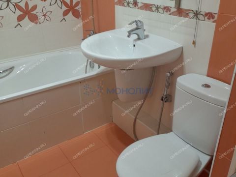 3-komnatnaya-ul-rodionova-d-189-24 фото