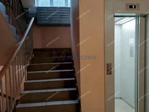 1-komnatnaya-ul-germana-lopatina-d-9a фото