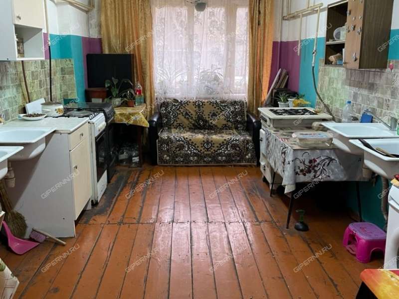 комната в доме 33 к2 на Дворовой улице