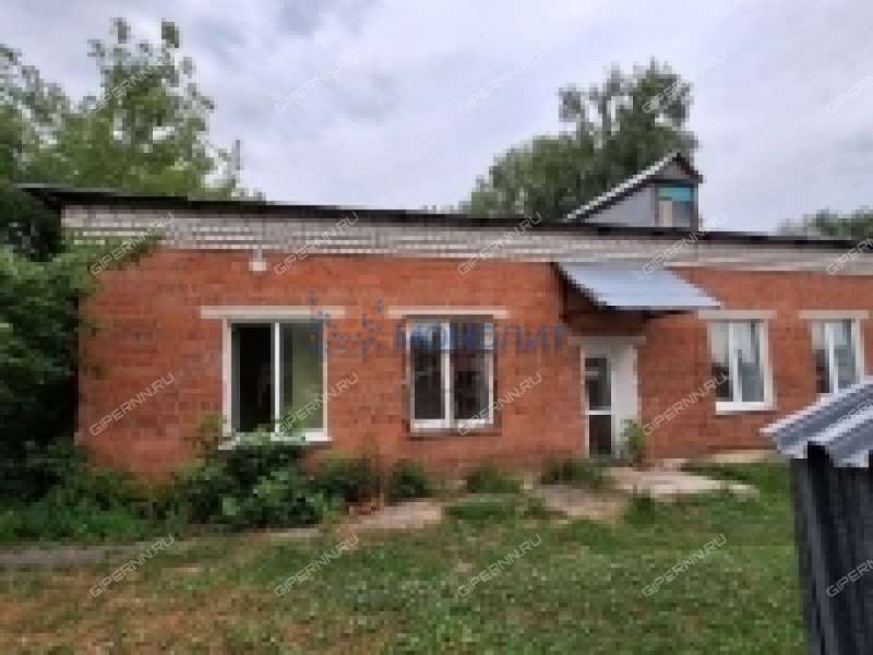 здание под склад, недвижимость под автобизнес на улице Мира село Арапово