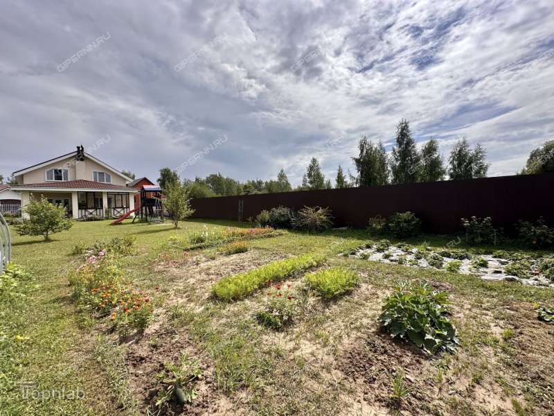 дом на Радужной улице посёлок Волжский