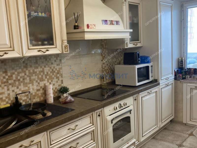 двухкомнатная квартира на улице Политбойцов дом 23А