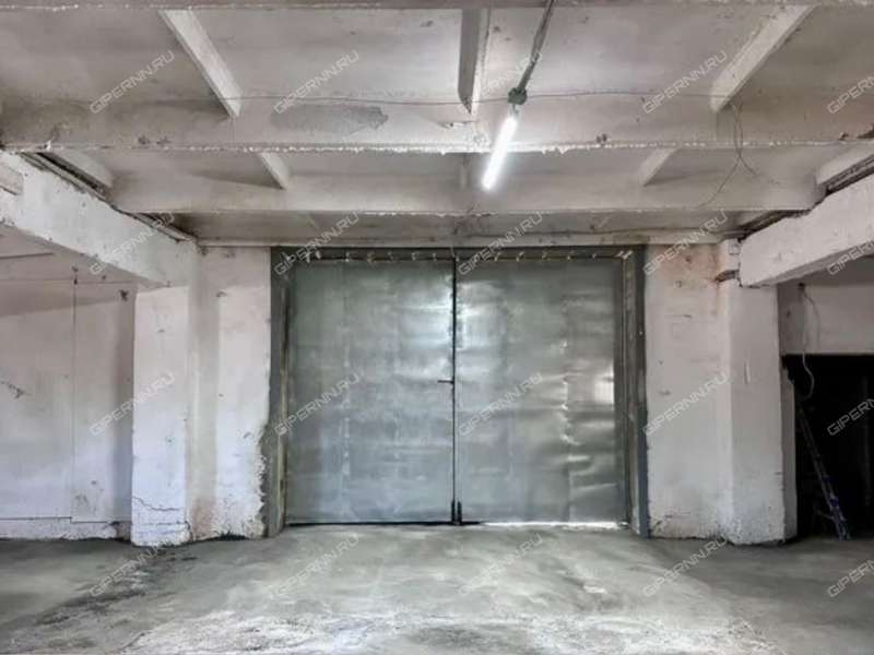 здание под склад, производственную площадь на Садовой улице рабочий посёлок Первое Мая