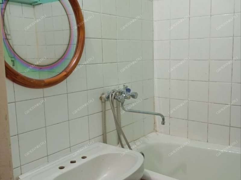 трёхкомнатная квартира на улице Политбойцов дом 20