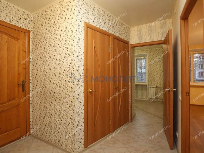 трёхкомнатная квартира на улице Бурденко дом 18