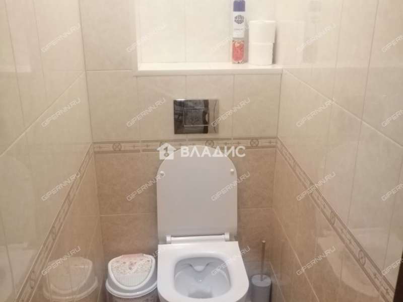 трёхкомнатная квартира на Подворной улице дом 15А