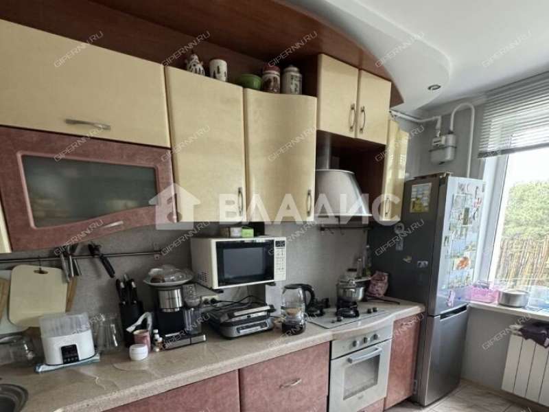 трёхкомнатная квартира на 8 посёлок Дружный