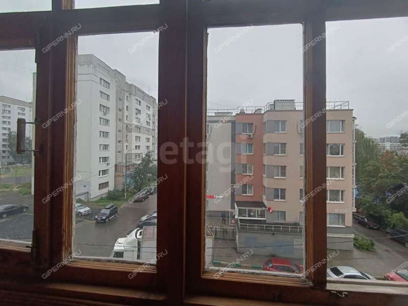 трёхкомнатная квартира на Кузнечихинской улице дом 37