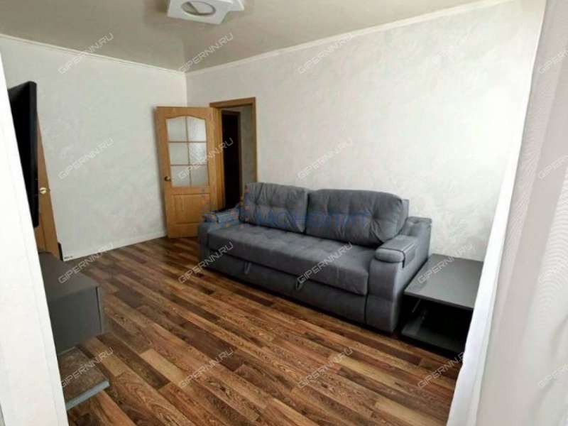 трёхкомнатная квартира на Совнаркомовской улице дом 6А